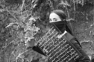 Small Gifts: ‘Dahe Shasti’  Iranian Women in Exile
